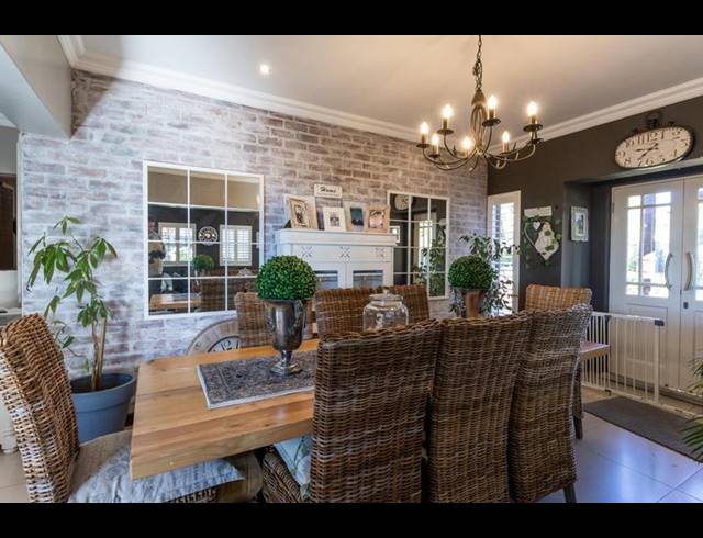 3 BEDROOM HOUSE FOR SALE IN MIDSTREAM HILL